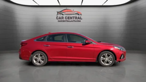 More photos of 2019 Hyundai Sonata SEL at Car Central Wallingford, CT