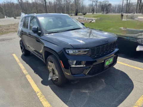 Photos of 2023 Jeep Grand Cherokee Limited for sale in Wallingford, CT at Car Central Wallingford