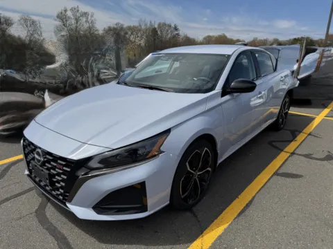 Another view of 2024 Nissan Altima 2.5 SR for sale in Wallingford, CT at Car Central Wallingford