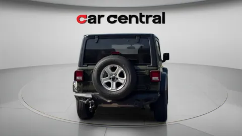More photos of 2021 Jeep Wrangler Sport S at Car Central Wallingford, CT