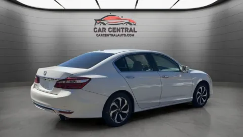 More photos of 2017 Honda Accord EX-L at Car Central Wallingford, CT