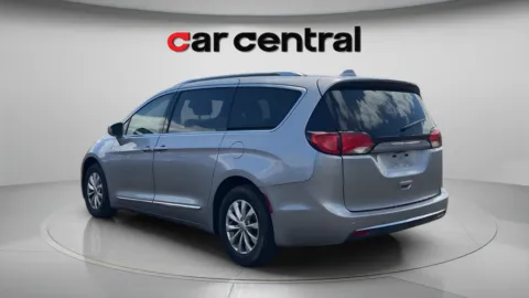 Another view of 2019 Chrysler Pacifica Touring L for sale in Wallingford, CT at Car Central Wallingford