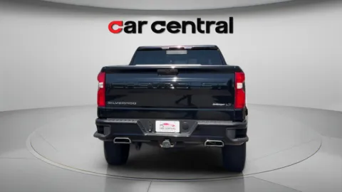 More photos of 2019 Chevrolet Silverado 1500 LT Trail Boss at Car Central Wallingford, CT
