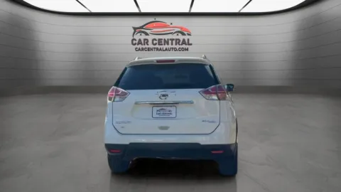 More photos of 2016 Nissan Rogue SV at Car Central Wallingford, CT
