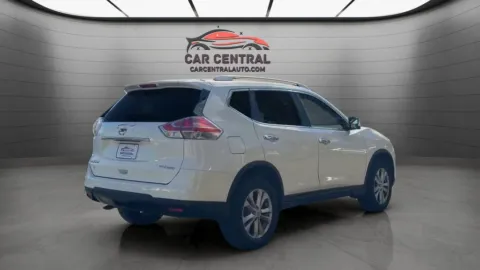 More photos of 2016 Nissan Rogue SV at Car Central Wallingford, CT