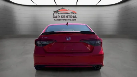 More photos of 2024 Honda Civic Si at Car Central Wallingford, CT