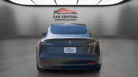 More photos of 2018 Tesla Model 3 Long Range at Car Central Wallingford, CT