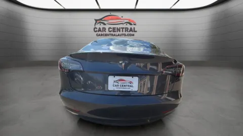 More photos of 2018 Tesla Model 3 Long Range at Car Central Wallingford, CT