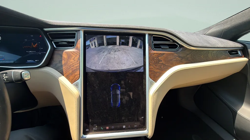 2016 Tesla Model S 90D - Photo 18