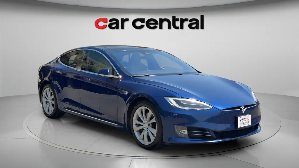 2016 Tesla Model S 90D - Photo 8