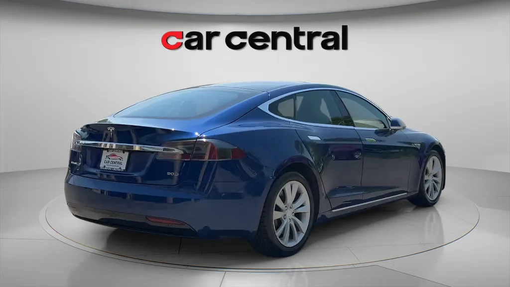 2016 Tesla Model S 90D - Photo 6