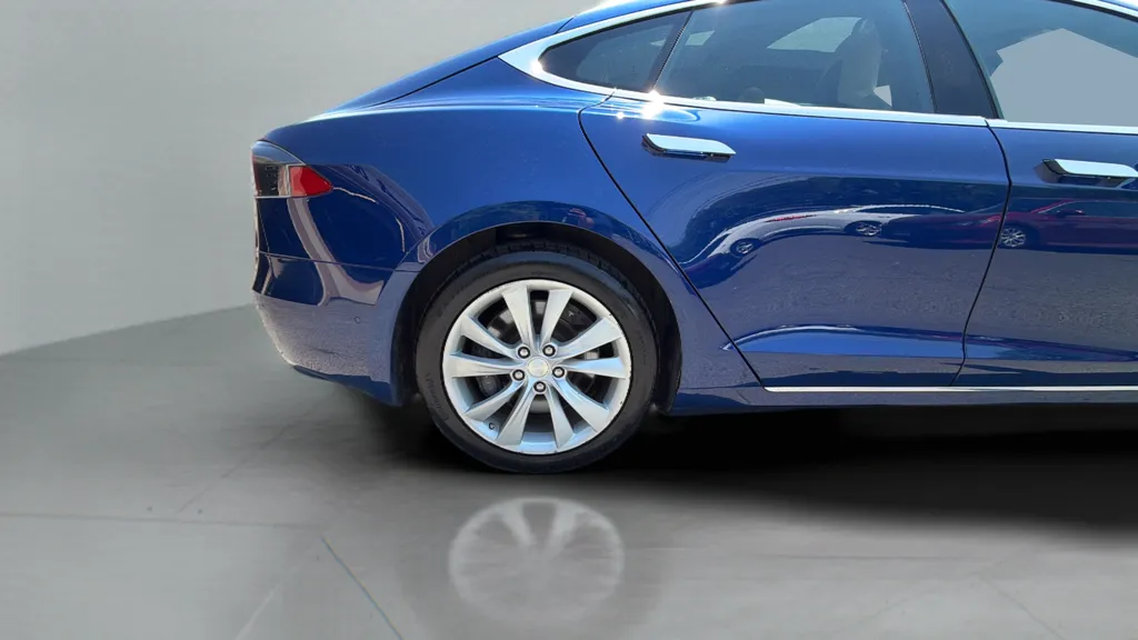 2016 Tesla Model S 90D - Photo 30