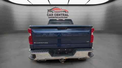 More photos of 2022 Chevrolet Silverado 1500 LT at Car Central Wallingford, CT