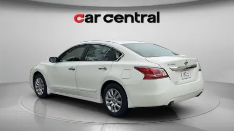 Another view of 2015 Nissan Altima 2.5 S for sale in Wallingford, CT at Car Central Wallingford