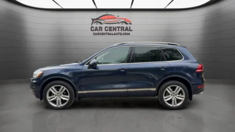 Photos of 2014 Volkswagen Touareg V6 TDI for sale in Wallingford, CT at Car Central Wallingford