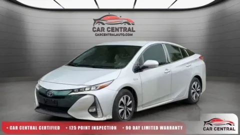 Silver 2018 Toyota Prius Prime Advanced for sale in Wallingford, CT