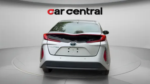 More photos of 2018 Toyota Prius Prime Advanced at Car Central Wallingford, CT