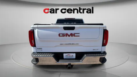 More photos of 2020 GMC Sierra 1500 SLT at Car Central Wallingford, CT