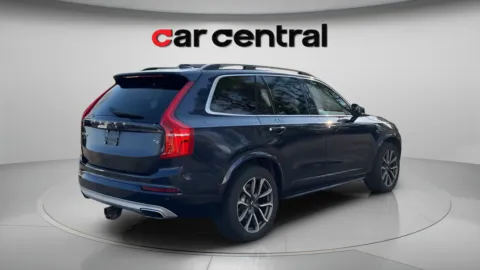 More photos of 2019 Volvo XC90 T6 Momentum at Car Central Wallingford, CT