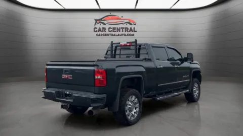 More photos of 2017 GMC Sierra 2500HD Denali at Car Central Wallingford, CT