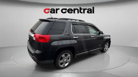 More photos of 2013 GMC Terrain SLE-2 at Car Central Wallingford, CT