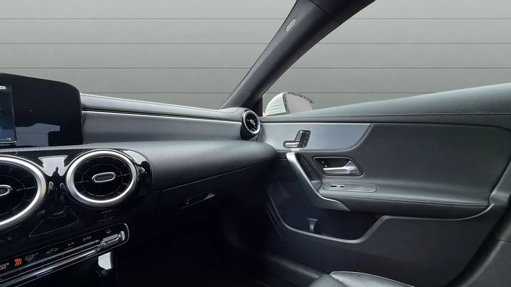 2020 Mercedes-Benz CLA CLA250 - Photo 15