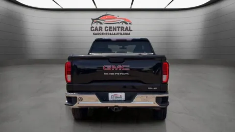 More photos of 2019 GMC Sierra 1500 SLE at Car Central Wallingford, CT