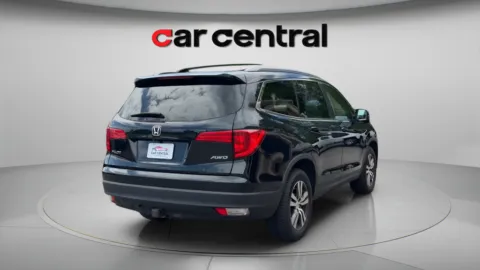 More photos of 2016 Honda Pilot EX-L at Car Central Wallingford, CT