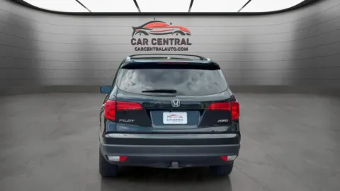 More photos of 2016 Honda Pilot EX-L at Car Central Wallingford, CT