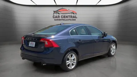 More photos of 2011 Volvo S60 T6 at Car Central Wallingford, CT