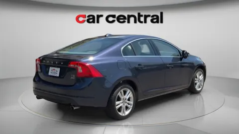 More photos of 2011 Volvo S60 T6 at Car Central Wallingford, CT