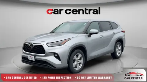 Silver 2023 Toyota Highlander LE for sale in Wallingford, CT