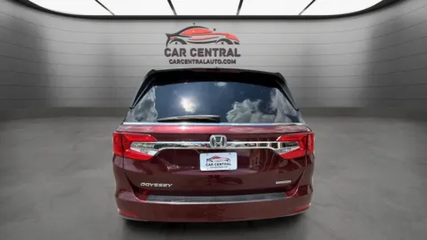 More photos of 2019 Honda Odyssey Touring at Car Central Wallingford, CT