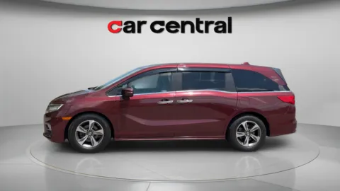 Photos of 2019 Honda Odyssey Touring for sale in Wallingford, CT at Car Central Wallingford
