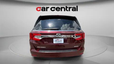 More photos of 2019 Honda Odyssey Touring at Car Central Wallingford, CT