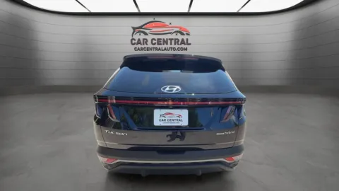 More photos of 2022 Hyundai Tucson Hybrid SEL Convenience at Car Central Wallingford, CT