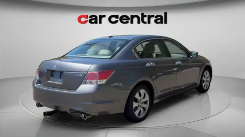 More photos of 2009 Honda Accord EX-L at Car Central Wallingford, CT