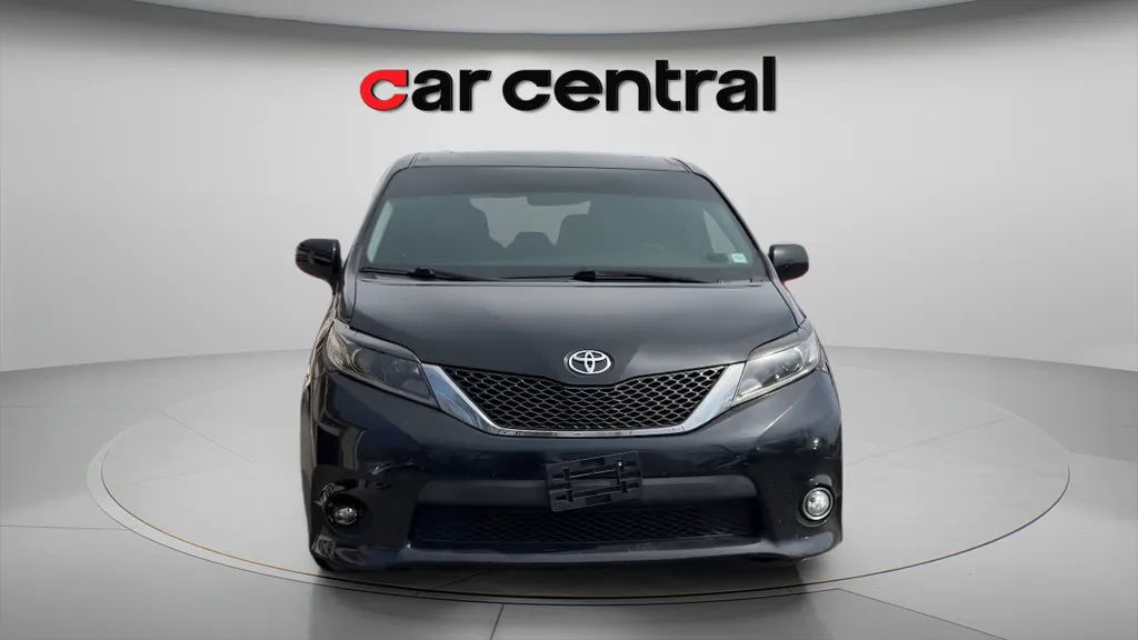 2017 Toyota Sienna SE Premium - Photo 8