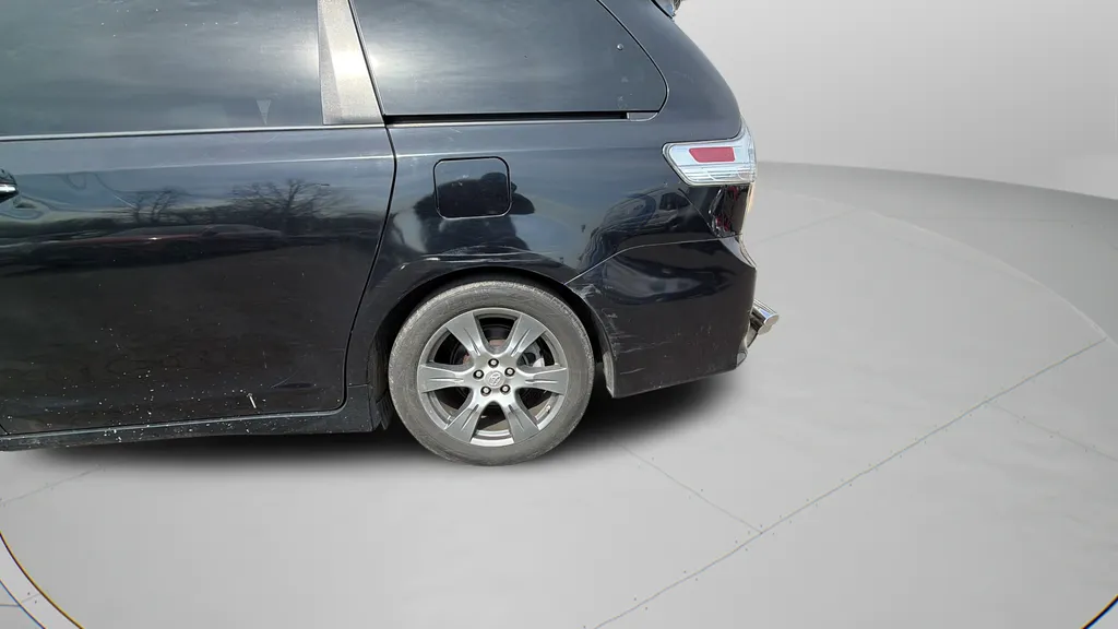 2017 Toyota Sienna SE Premium - Photo 29