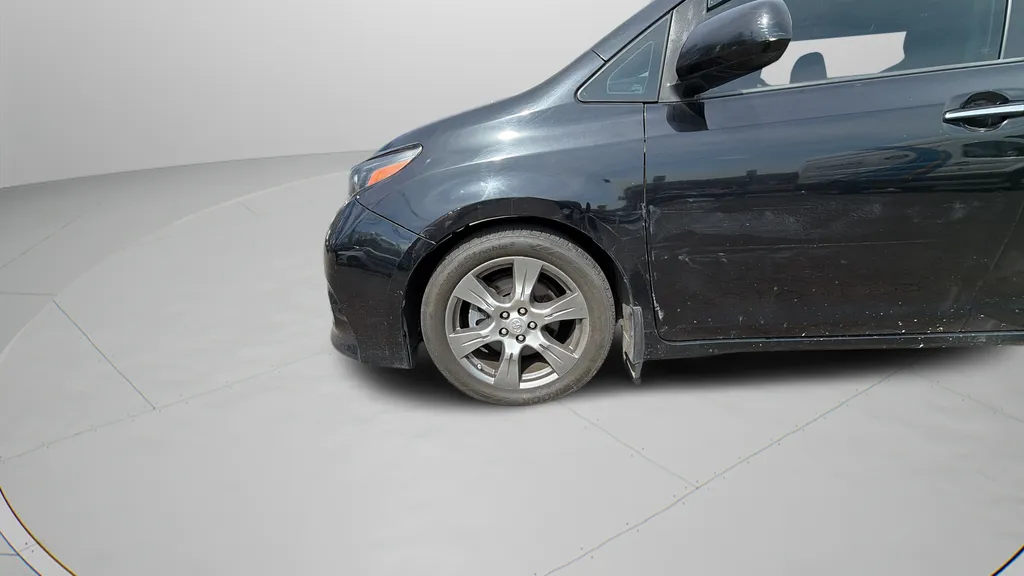 2017 Toyota Sienna SE Premium - Photo 32