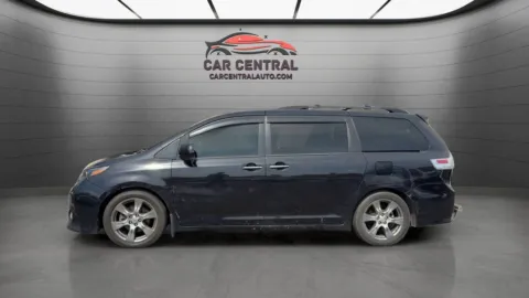 Photos of 2017 Toyota Sienna SE Premium for sale in Wallingford, CT at Car Central Wallingford