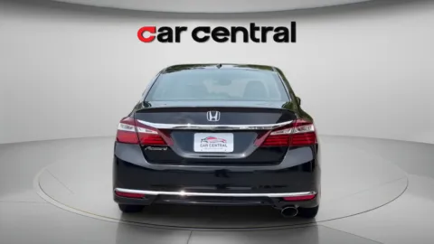 More photos of 2016 Honda Accord EX-L at Car Central Wallingford, CT