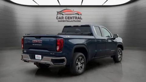 More photos of 2019 GMC Sierra 1500 SLE at Car Central Wallingford, CT