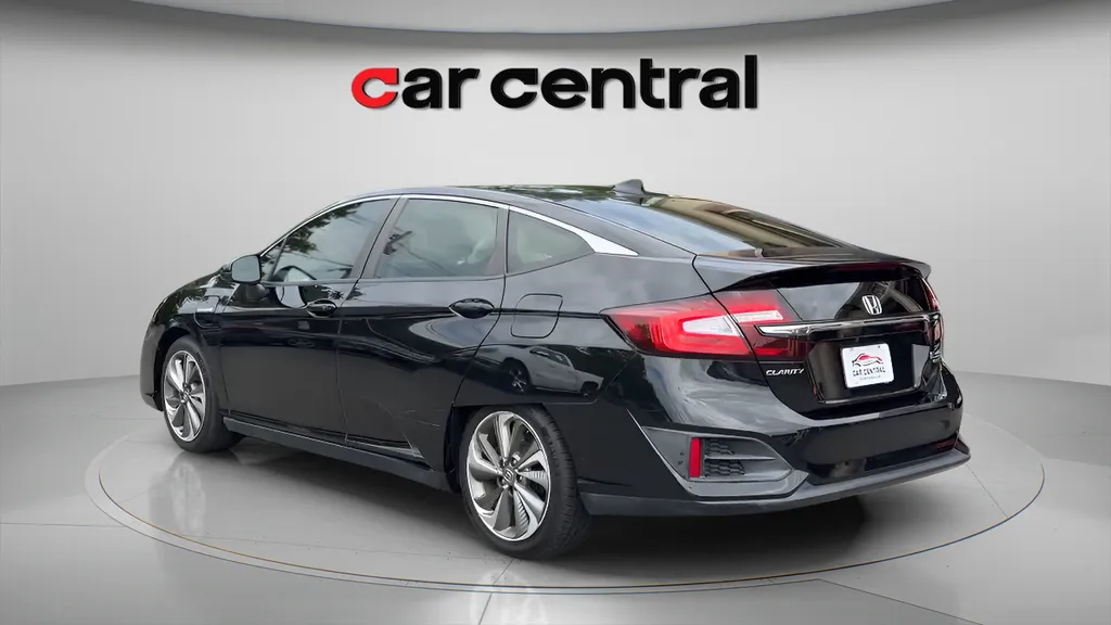 2018 Honda Clarity Touring - Photo 3
