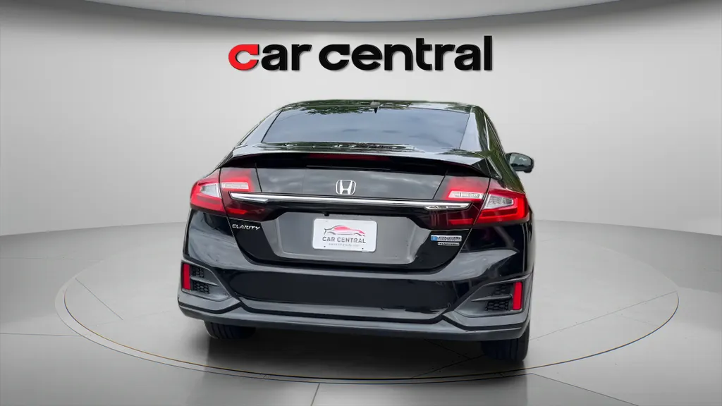 2018 Honda Clarity Touring - Photo 4