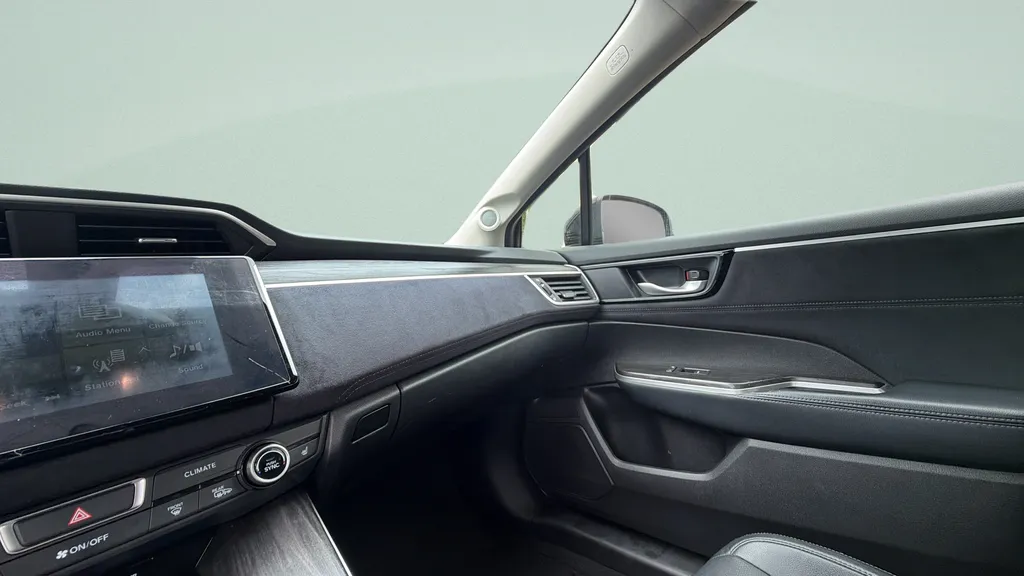 2018 Honda Clarity Touring - Photo 15