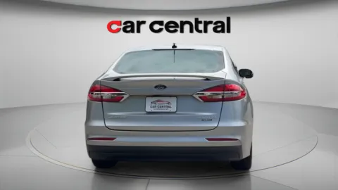 More photos of 2020 Ford Fusion Energi Titanium at Car Central Wallingford, CT