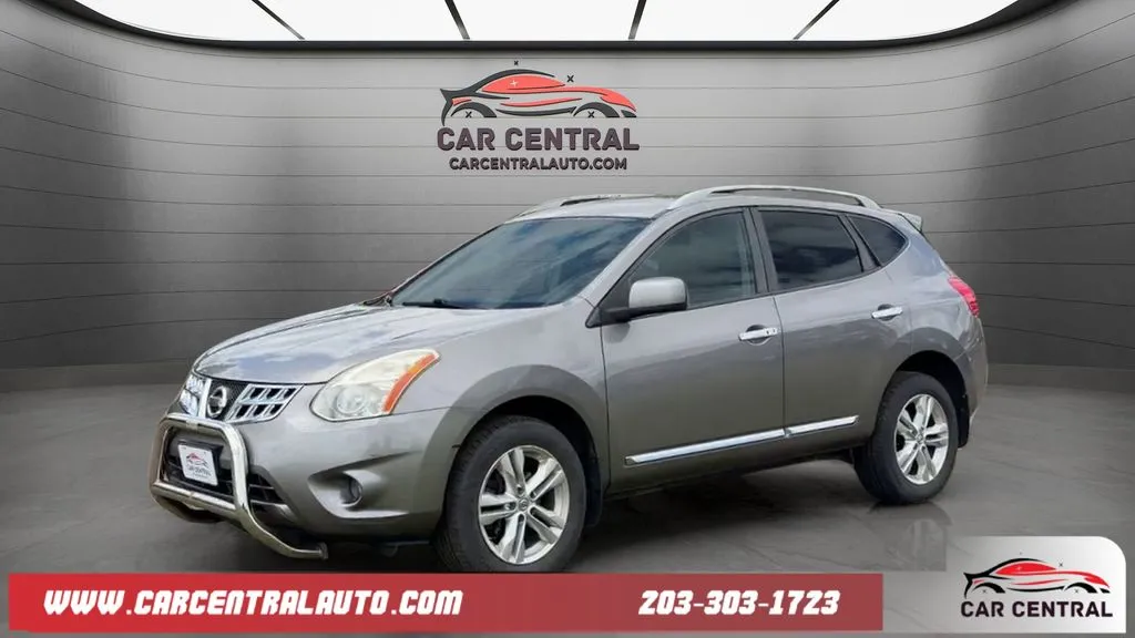 2013 Nissan Rogue SV AWD's photo