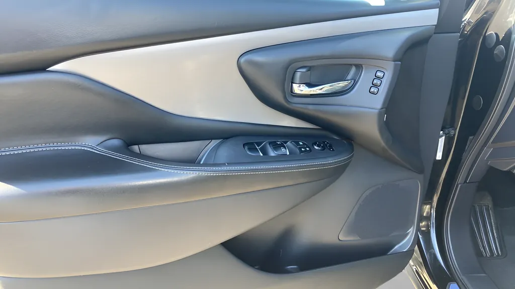 2019 Nissan Murano SL - Photo 11