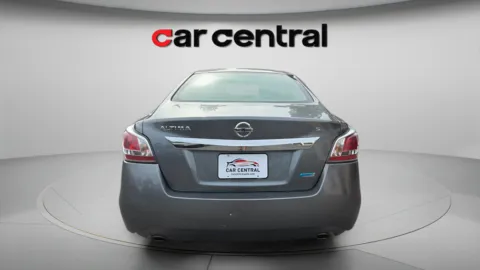More photos of 2014 Nissan Altima 2.5 S at Car Central Wallingford, CT